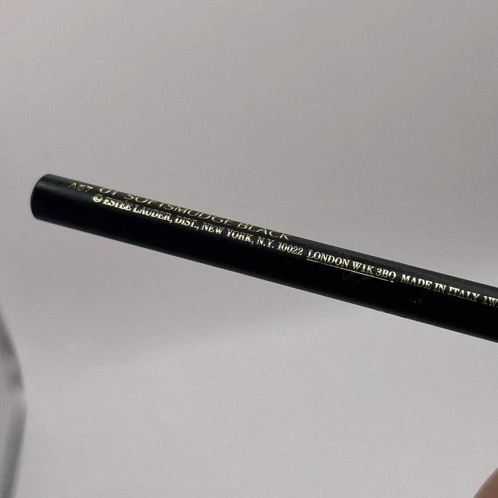 Estee Lauder Eye Defining Pencil 01 SOFTSMUDGE BLACK NEW RETIRED
